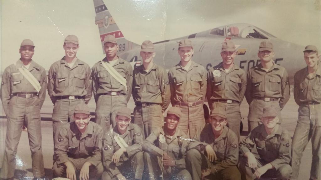 SP4 E4 DOUGLAS G MUNSON